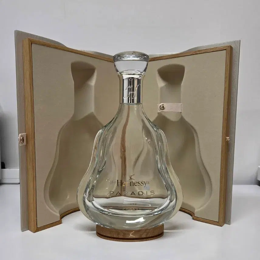 [BUNJANG] Hennessy Paradis Cognac Empty Bottle with Case / 헤네시 파라디스 코냑 위스키 공병