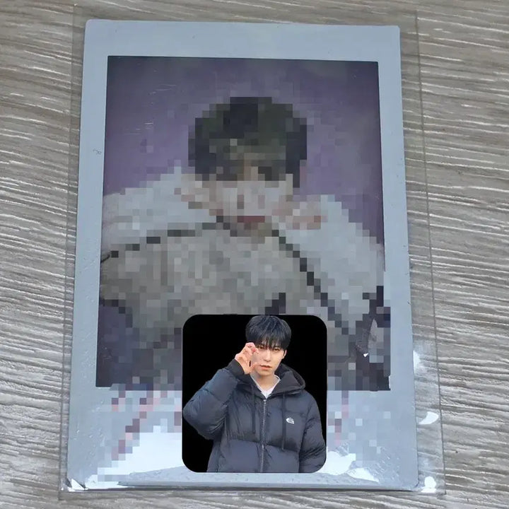 [BUNJANG] ONEUS Keonhee Signed Polaroid / 원어스 건희 싸인폴라양도
