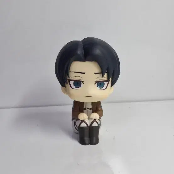 [BUNJANG] Attack on Titan Levi Look Up Figure / 진격의거인 리바이 룩업 진격거 룩업 리바이 피규어 진격거 리바이