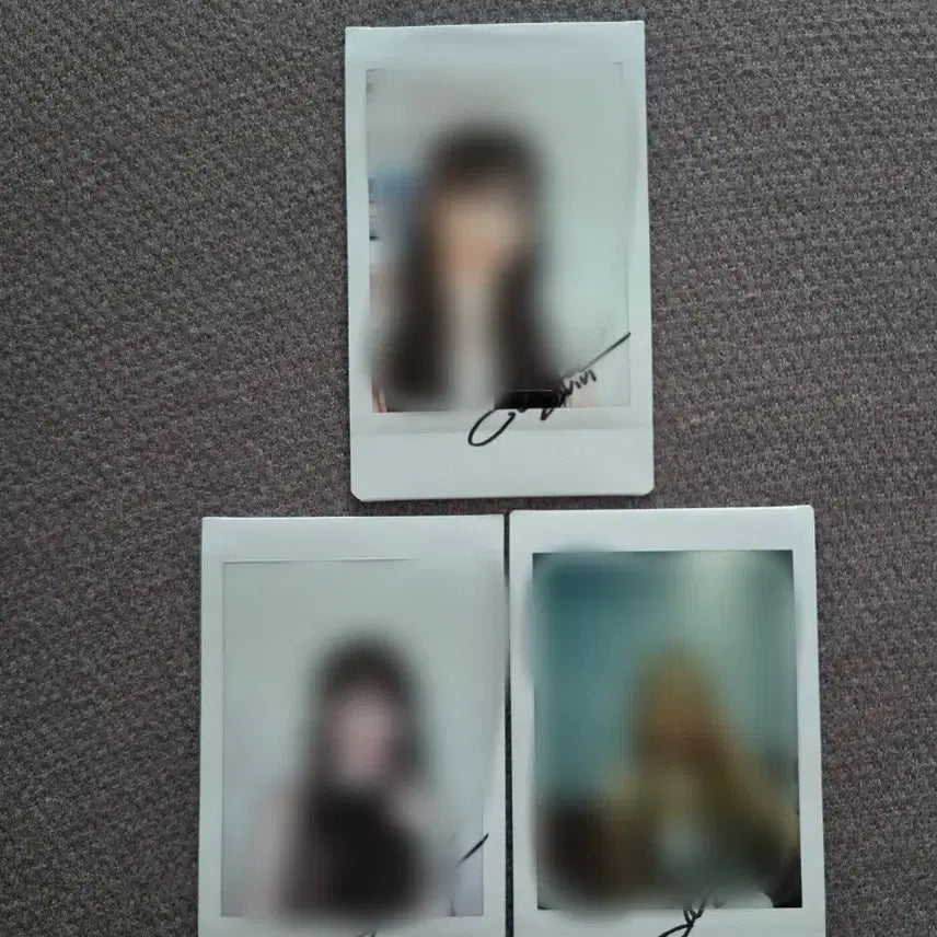 [BUNJANG] Loossemble Vivi Autographed Polaroid / 이달소 루셈블 비비 싸인 폴라