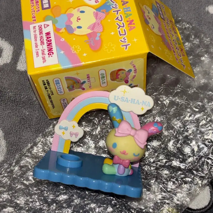 [BUNJANG] Usahana Birthday Series Random Figure Pen Stand / 우사하나 생일 시리즈 랜덤 피규어 펜스탠드