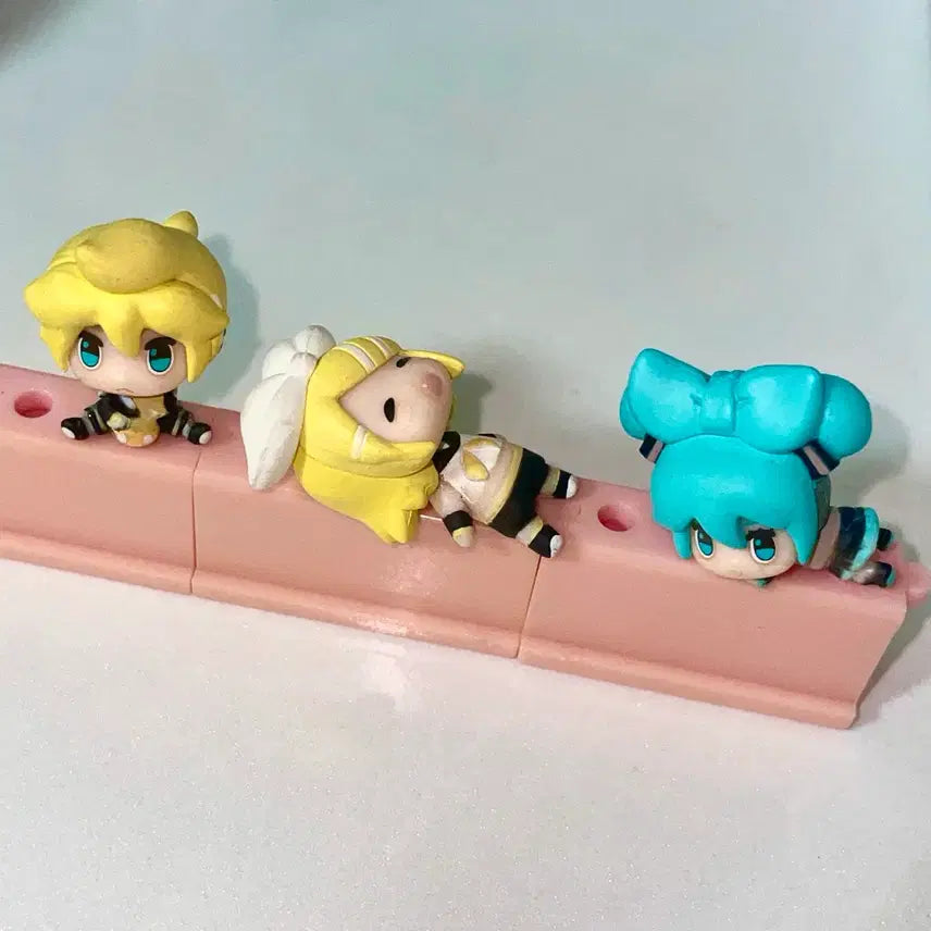 [BUNJANG] Vocaloid Miku, Rin, Len Earphone Jack Ear Cap Figure Bundle Set / 일괄) 보컬로이드 미쿠 린 렌 이어폰 잭 이어캡 고전 피규어