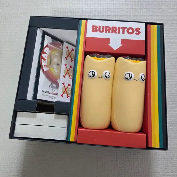[BUNJANG] Exploding Kittens Throw Throw Burrito Board Game (English Edition, Unsealed) / 익스플로딩 키튼 Throw Throw Burrito 보드게임 영어 영문판 (새상품, 개봉 노플)