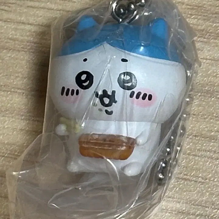 [BUNJANG] Chiikawa Tabemono 2nd Edition Hachiware Figure / 치이카와 타베모노(음식 가득) 2탄 하치와레