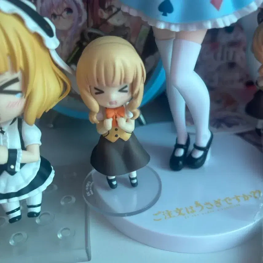 [BUNJANG] Is the Order a Rabbit? Sharo Plum Mini Figure / 주문은토끼입니까 샤로 플럼 미니 피규어 판매