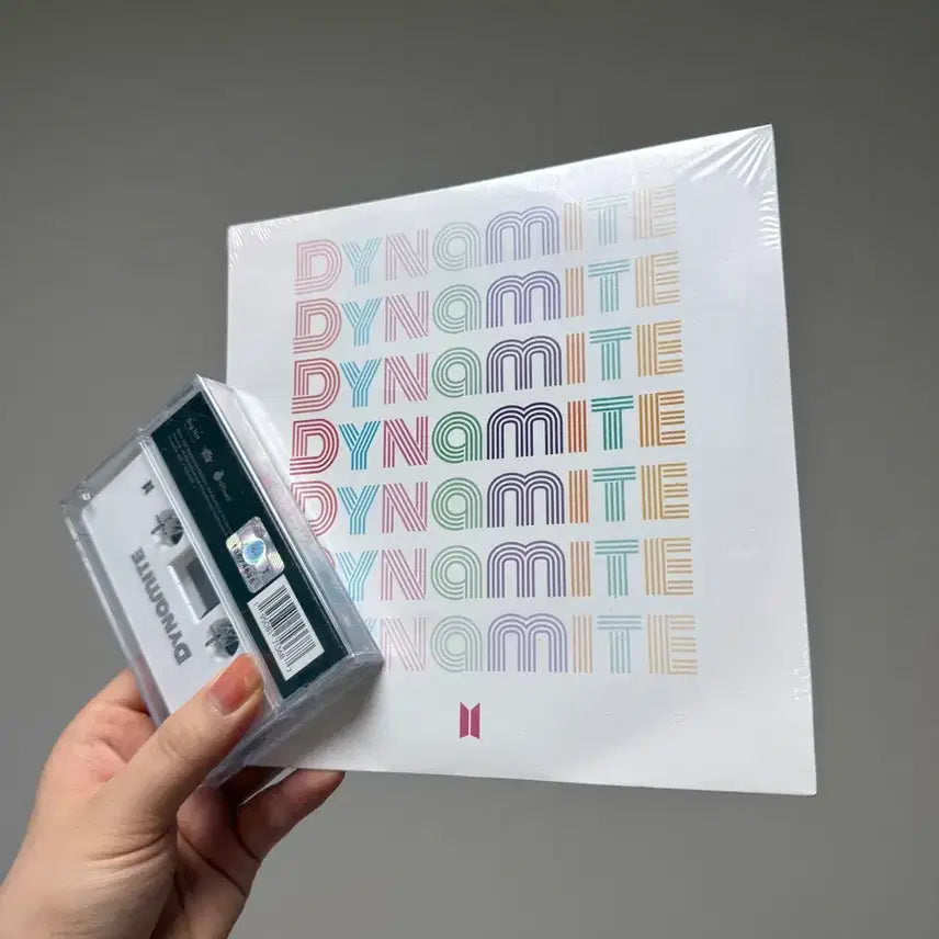 [BUNJANG] BTS Dynamite Cassette Tape &amp; LP Vinyl Bundle (Sealed) / 미개봉 방탄 BTS 다이너마이트 카세트 테이프 LP 바이닐