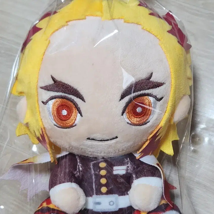 [BUNJANG] Demon Slayer Kyojuro Rengoku 20cm Plush / 귀멸의 칼날 렌고쿠 쿄쥬로 누이