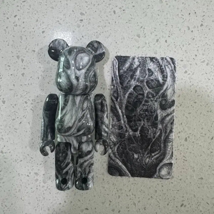 [BUNJANG] Bearbrick 45th Series Secret Brandon Holt / 베어브릭 45탄 시크릿 브랜든 홀트
