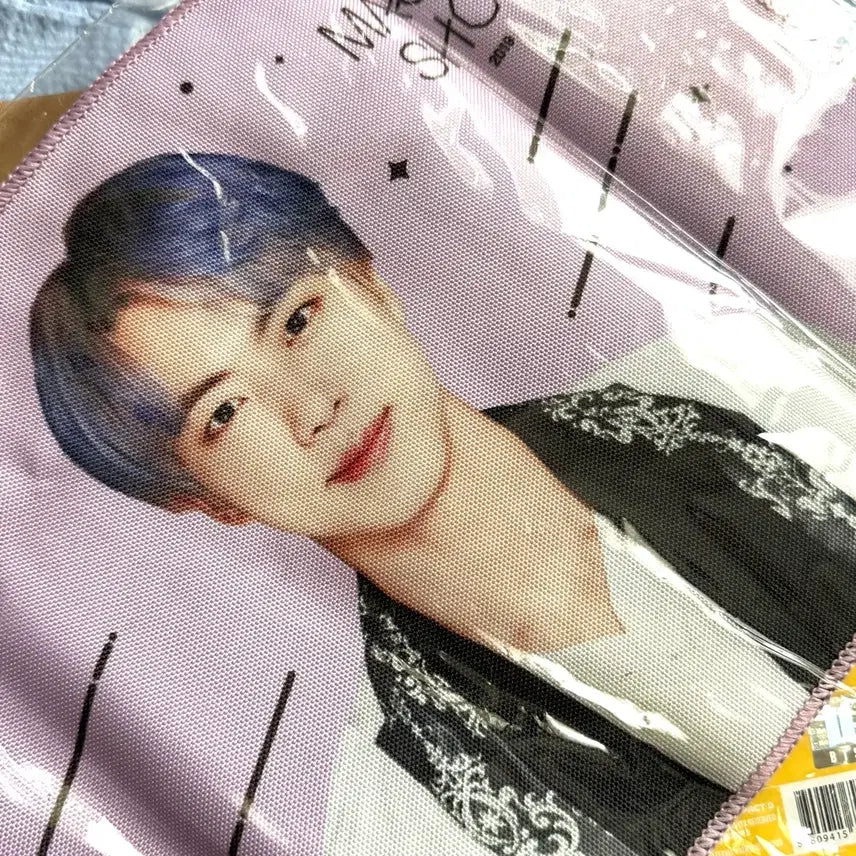 [BUNJANG] BTS Magic Shop Flag Image Jin (Sealed) / 방탄 BTS 매직샵 굿즈 플래그 이미지 진Jin 미개봉