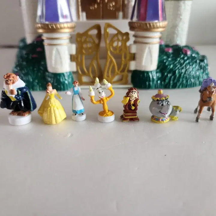 [BUNJANG] 1998 Trendmaster Beauty and the Beast Castle Toy Set / 1998 Trendmaster Beauty and the beast성 장난감 세트