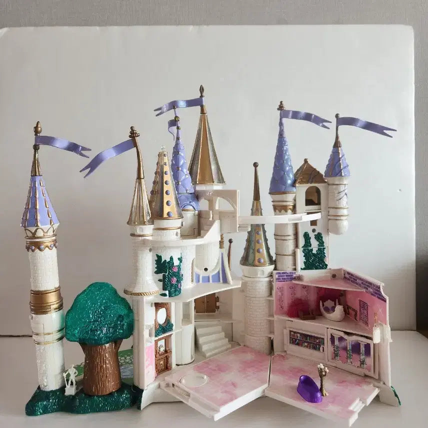 [BUNJANG] 1998 Trendmaster Beauty and the Beast Castle Toy Set / 1998 Trendmaster Beauty and the beast성 장난감 세트