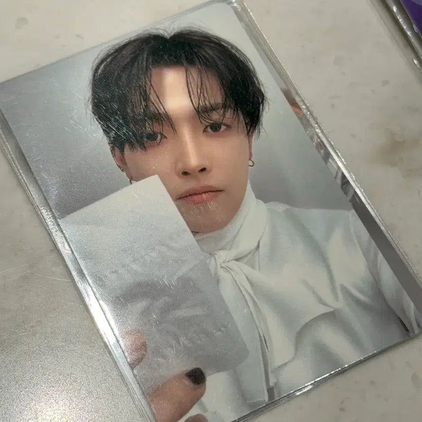 [BUNJANG] ATEEZ ANITEEZ Deja Vu Hongjoong Photocard / 에이티즈 ANITEEZ in DejaVu 팝업 입장 포카 홍중