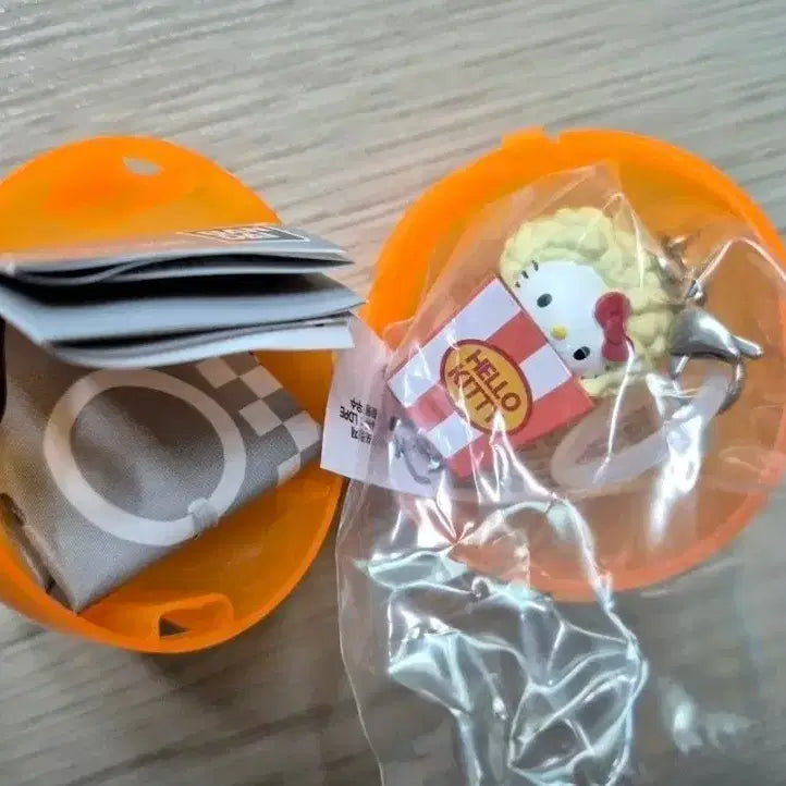 [BUNJANG] Sanrio Hello Kitty Popcorn Keychain / 헬로키티 팝콘 메지루시