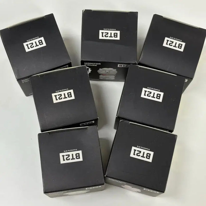 [BUNJANG] BT21 Monitor Figure 7-Piece Set / BT21 모니터 피규어 7종 세트