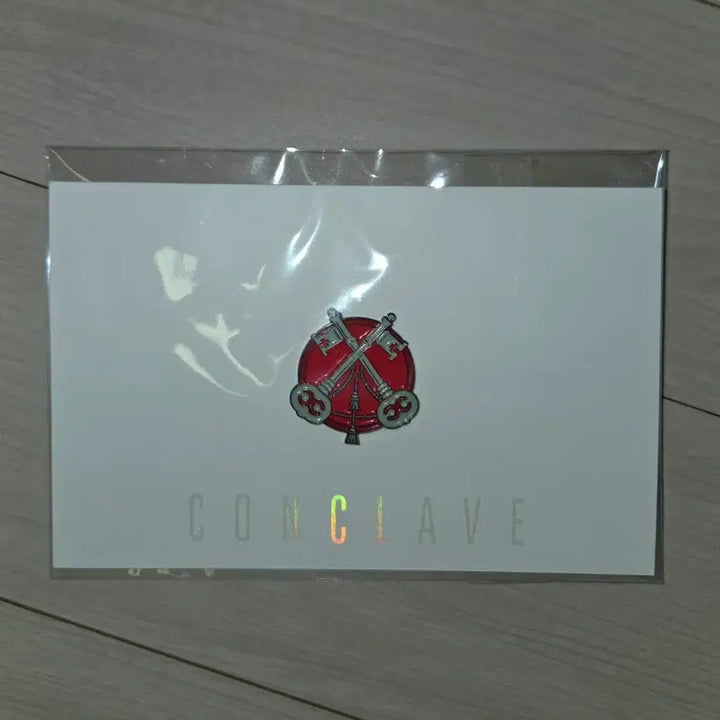 [BUNJANG] Conclave Sealing Wax Pin Badge Package + A3 Vote Poster / 영화 콘클라베 실링 왁스 핀 뱃지 패키지 + 특전 A3 Vote 포스터