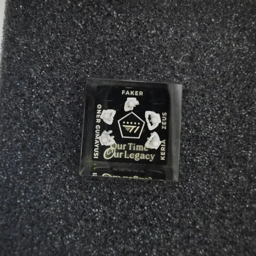 [BUNJANG] T1 2024 Worlds Championship ZOFGK Commemorative Keycap / 2024 T1 ZOFGK 월즈 우승 기념 키캡 판매