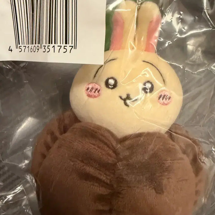 [BUNJANG] Chiikawa Canelé Usagi Figure / 치이카와 까눌레 우사기