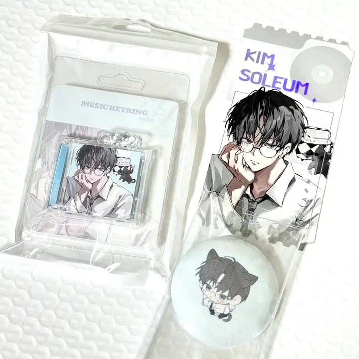 [BUNJANG] Bundle Set Graphic Novel "Ghost Story Office" Unofficial Goods (Kim Sol-eum, Choi Yo-won, Je-sam, Baek Sa-heon, Lee Ja-heon) CD Keyring, Ticket, Badge / 일괄 괴담출근 비공굿 김솔음 cd키링 티켓 뱃지  ( 김솔음 최요원 제삼 백사헌 이자헌 )
