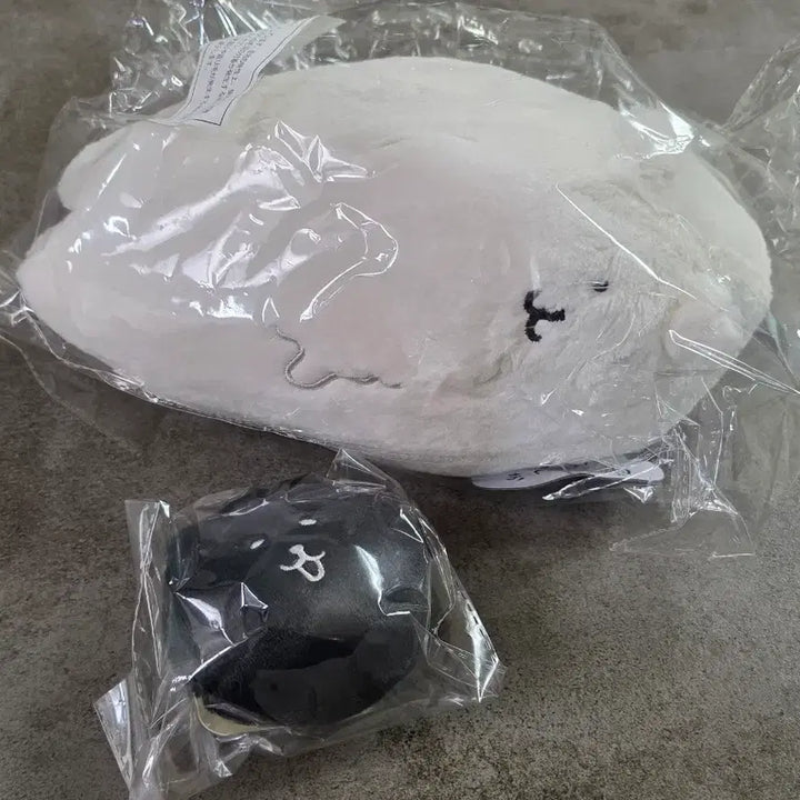 [BUNJANG] Nongdamgom &amp; Heukdamgom Kuji D &amp; E Prize Bundle Set / 농담곰 쿠지 D상 + 흑담곰 블랙담곰 쿠지 E상 아하하 일괄