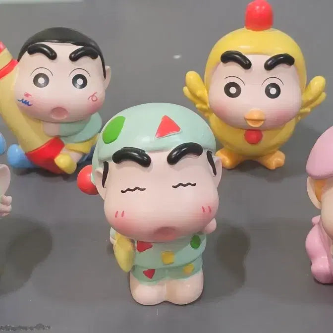 [BUNJANG] Crayon Shin-chan Costume Figures Set (5 Types) / [짱구] 코스튬 피규어 5종 - 일괄