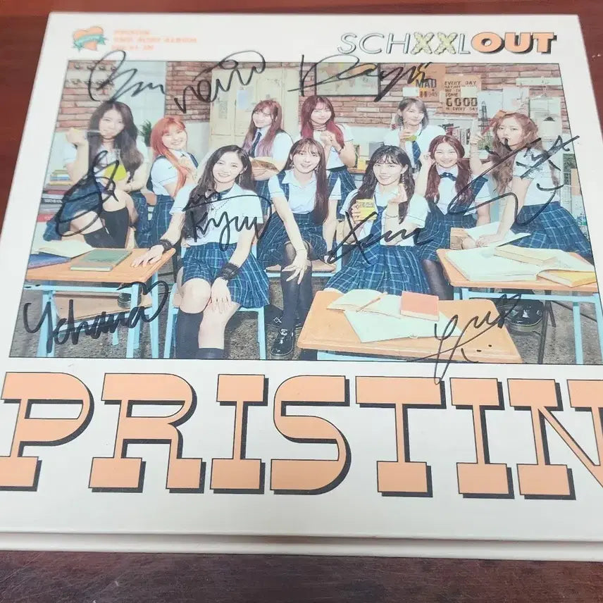 [BUNJANG] PRISTIN SCHXXL OUT Signed Album / 프리스틴 앨범 SCHXXL OUT 싸인앨범