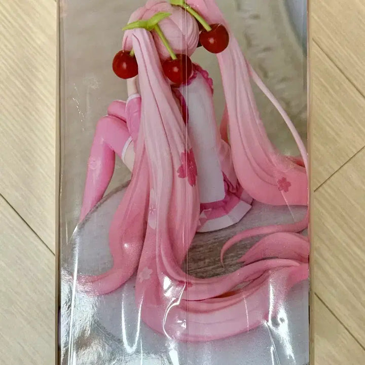 [BUNJANG] FURYU Miku Hatsune Smiling Version 2023 Noodle Stopper Figure (Sealed) / [미개봉] 후류 웃는 사쿠라미쿠 누들스토퍼 피규어 2023ver.