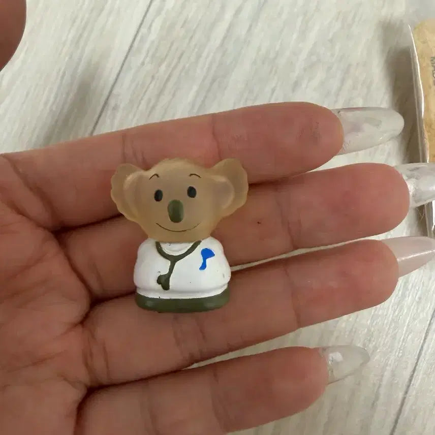 [BUNJANG] Vintage Japanese Doctor Koala Figure / 일본 고전 코알라 의사 피규어