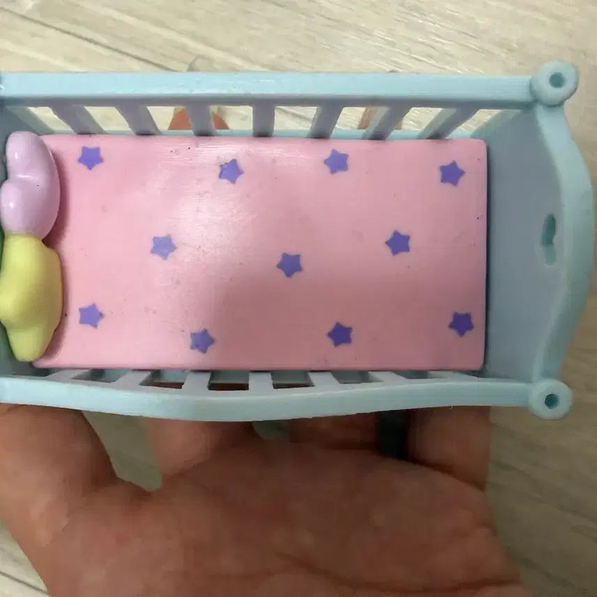 [BUNJANG] Sanrio Bed / 산리오 침대
