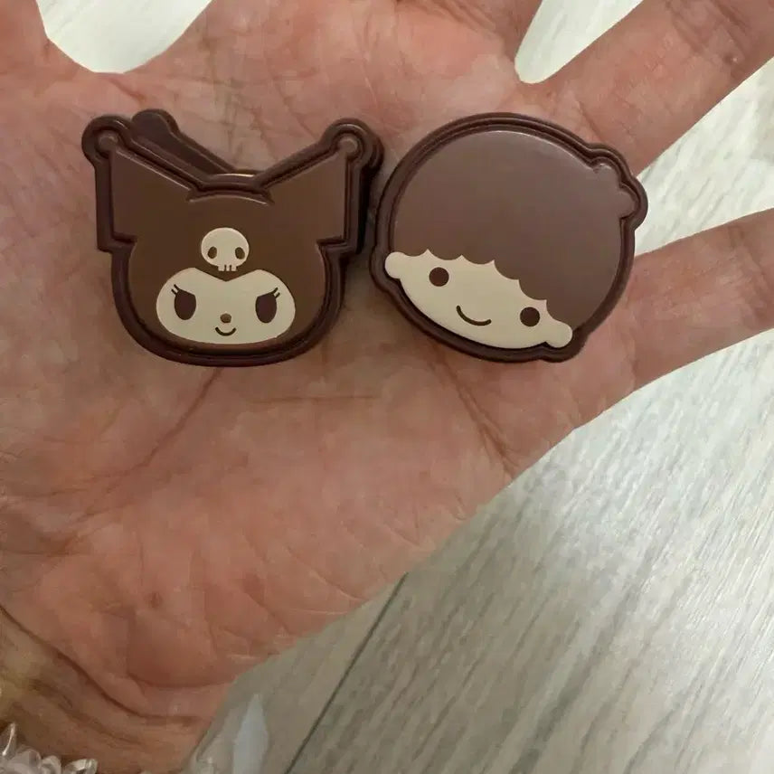 [BUNJANG] Kuromi Character Cake Keychain / 쿠로미 케익