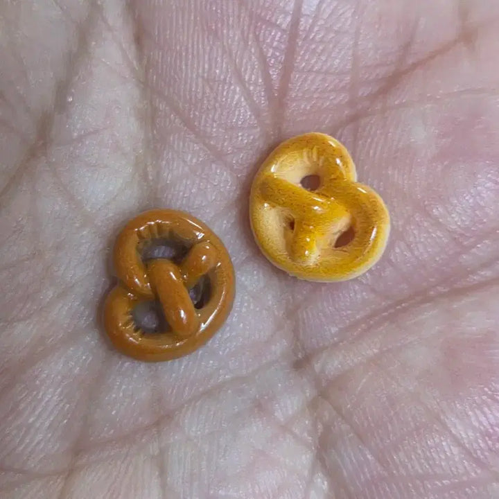 [BUNJANG] Pretzel Miniature Set (6 pieces) / 프레즐 미니어처 6개 세트