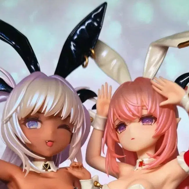 [BUNJANG] Bear Panda Lululemon &amp; Chrome Bunny Girl Figure Set / 베어판다 루루무&amp;크롬 바니걸 피규어 세트 팝니다.