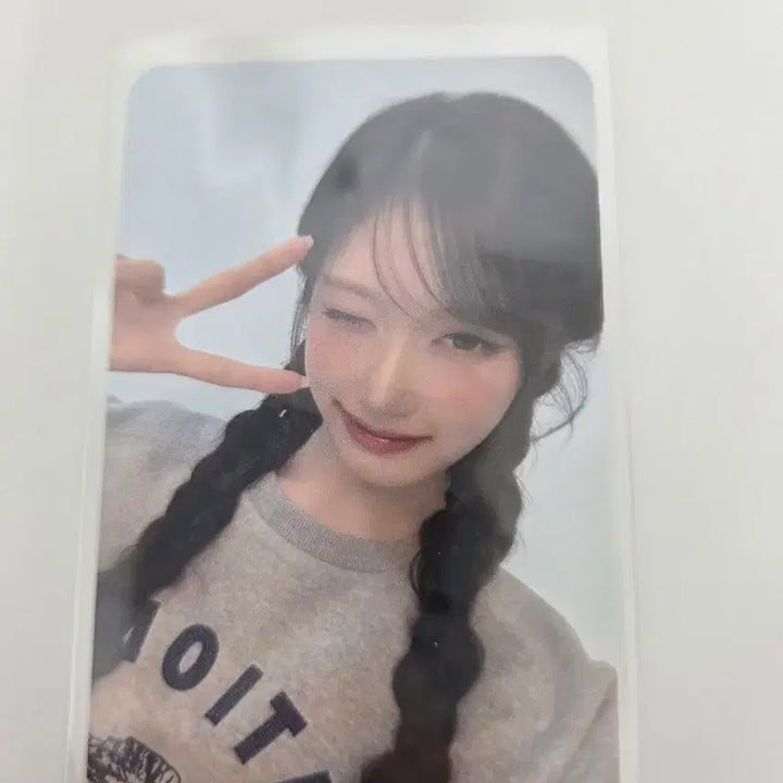 [BUNJANG] IVE Leeseo National Geographic Photocard Set (4 pcs) / 아이브 이서 내셔널지오그래픽 포토카드 4장 세트