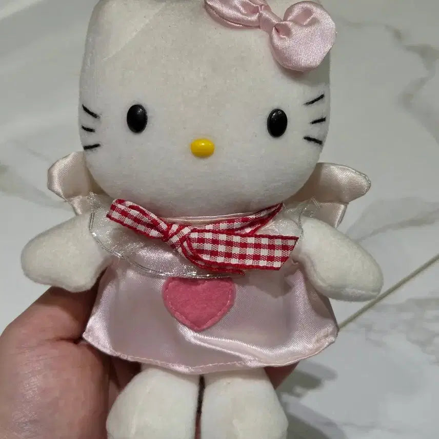 [BUNJANG] 2000s Angel Hello Kitty Mascot Doll Keychain / 2000년 고전 엔젤 헬로키티 마스코트 인형 고전키티인형 키링 산리오 엔젤키티