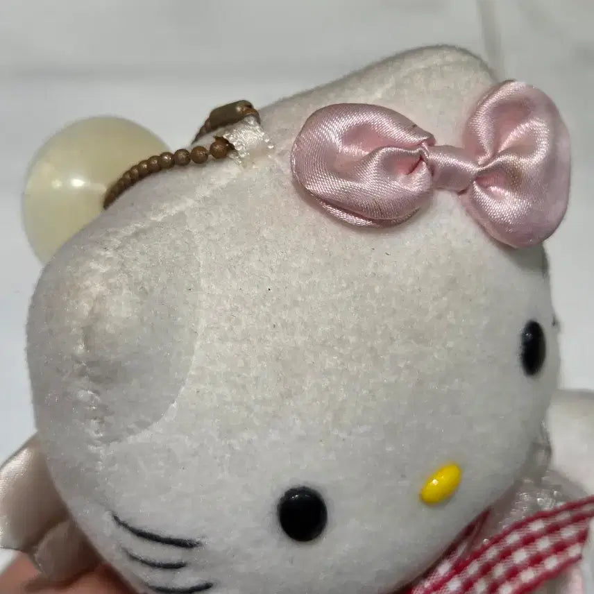 [BUNJANG] 2000s Angel Hello Kitty Mascot Doll Keychain / 2000년 고전 엔젤 헬로키티 마스코트 인형 고전키티인형 키링 산리오 엔젤키티