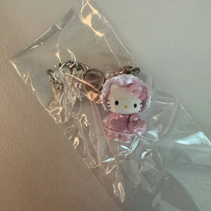 [BUNJANG] Sanrio Novara Kitty Keyring (Sealed) / 노바라 키티 산리오 키링 미개봉