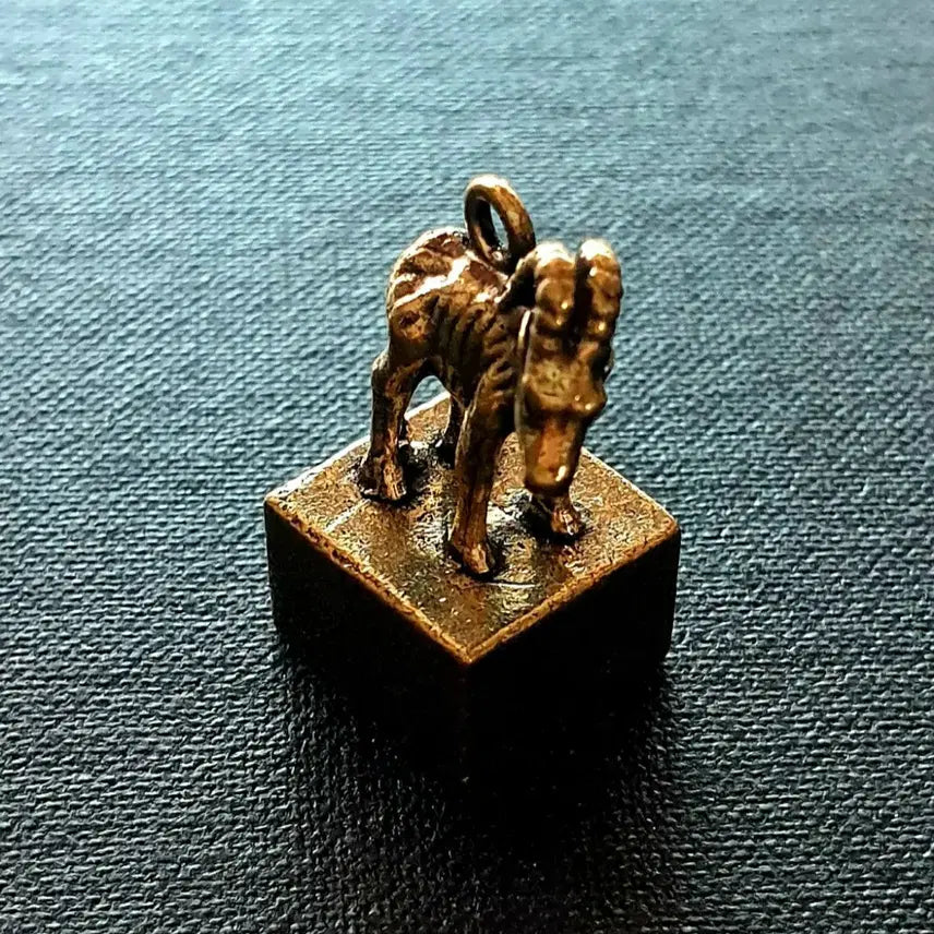 [BUNJANG] Brass Sheep Carving (Year of the Sheep) / 2027년 정미년 소장용 황동제작 낙관형 양 조각품 1점 드립니다
