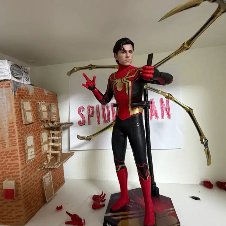 [BUNJANG] Hot Toys Spider-Man Integrated Suit Figure / 핫토이 스파이더맨 인터그레이티드 슈트 피규어