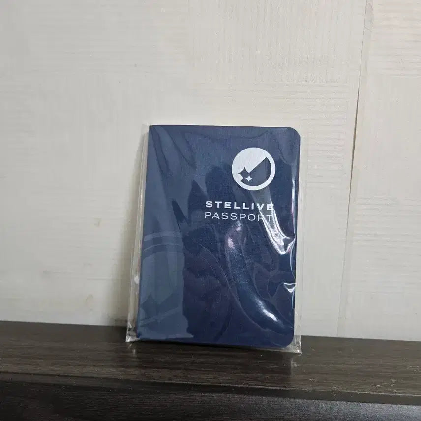 [BUNJANG] Stray Live Passport / 스텔라이브 여권 판매합니다.