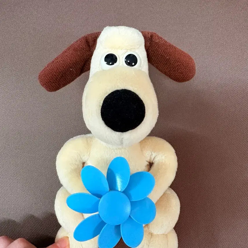 [BUNJANG] Wallace &amp; Gromit Sitting Gromit Fan Plush / 월레스와그로밋 앉은 그로밋 선풍기 인형