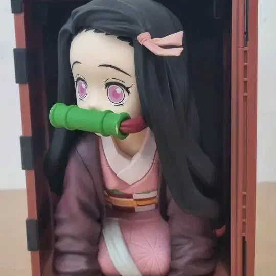 [BUNJANG] Demon Slayer Nezuko Popcorn Bucket Universal Studios Exclusive / 귀멸의 칼날 네즈코 팝콘통 ㅡ유니버셜스튜디오