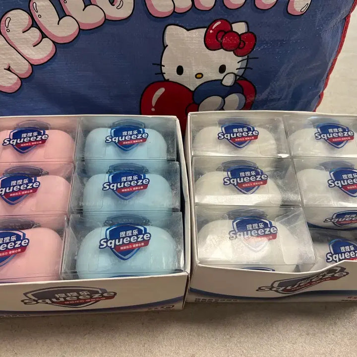 [BUNJANG] Crunchy Squishy Toy (White/Pink/Blue) - New / 비누 크런치 말랑이 Squeeze (화이트/핑크/블루) -새상품