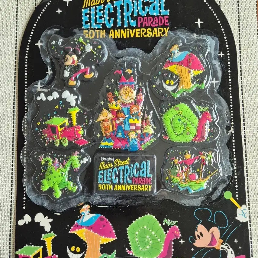 [BUNJANG] Disneyland Main Street Electrical Parade 50th Anniversary Magnet Set / 디즈니랜드 메인스트리트 일!렉트리컬 퍼레이드 50주년 마그넷 세트