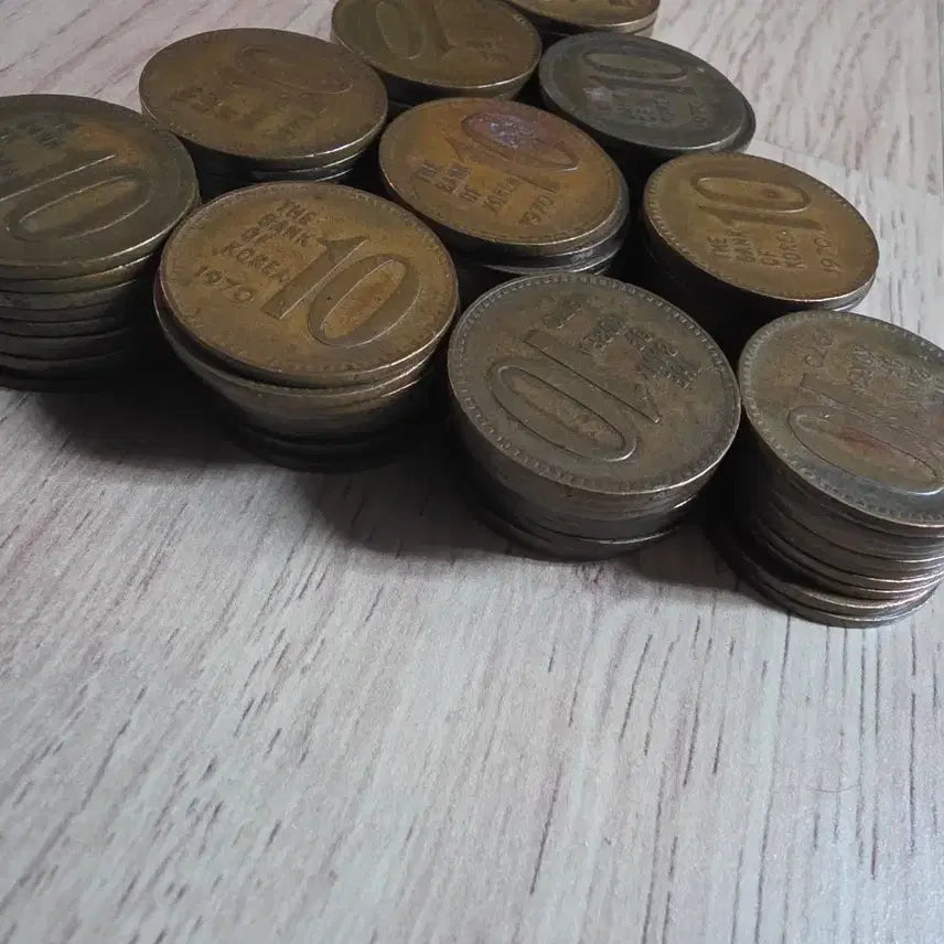 [BUNJANG] 1970 10 Won Coin Bundle Set (100 pcs) / 1970년 보품 10주 동전 100개 일괄.