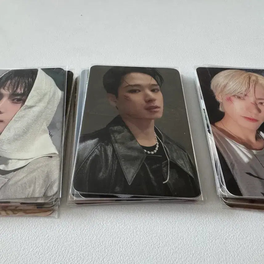 [BUNJANG] The Boyz (Juyeon, Younghoon, Eric) Bundle Set Photocards (25 pcs) / 영훈 주연 에릭 포카 일괄
