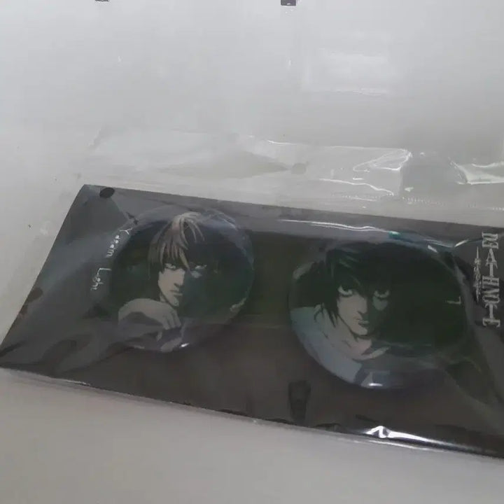 [BUNJANG] Death Note L &amp; Light Yagami Set Can Badges / 2종 일괄) 데스노트 엘 L 야가미 라이토 캔뱃지