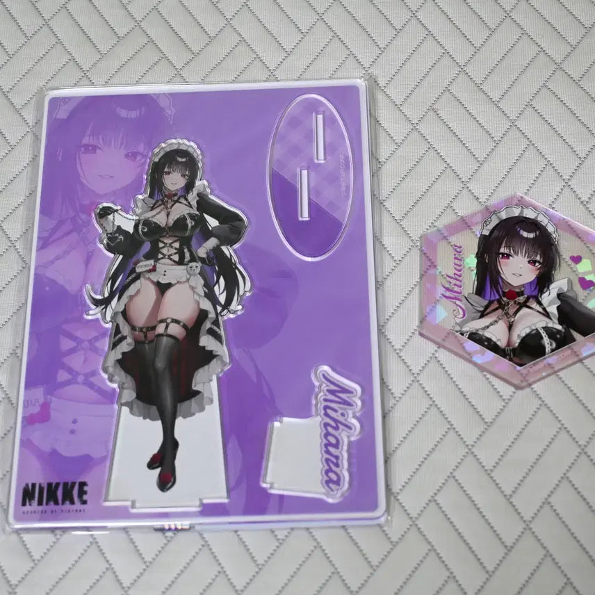 [BUNJANG] Niki End Gallery Mihara Acrylic Set / 니케 엔드갤러리 미하라 아크릴 2종