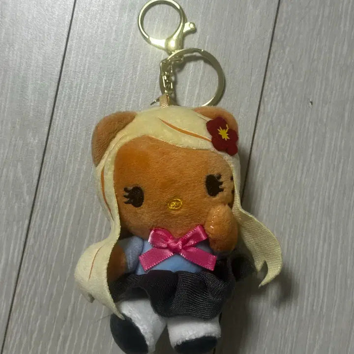 [BUNJANG] Hello Kitty Gyaru Uniform Kitty Doll Keychain / 헬로키티 갸루 교복키티 인형 키링