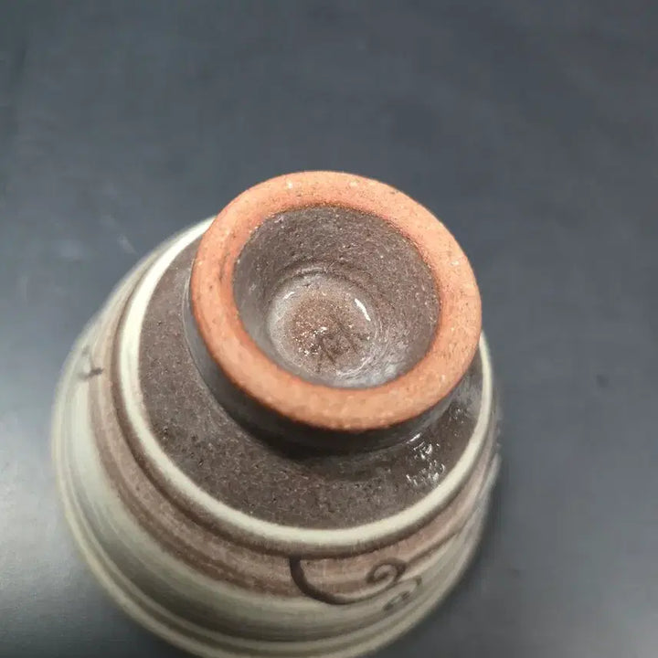 [BUNJANG] Buncheong Iron-Painted Teabowl with Brush Strokes / 귀얄분청철화잔