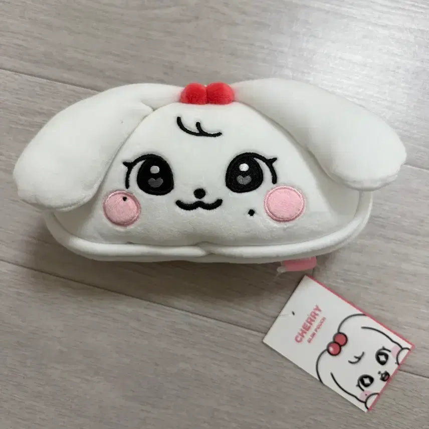 [BUNJANG] Ive Jang Wonyoung Pouch / 아이브 장원영 파우치 팔아요