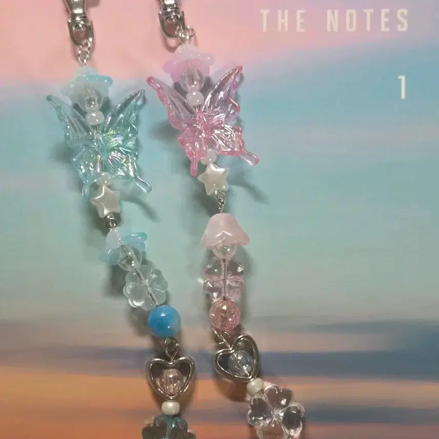 [BUNJANG] BTS HYYH Handmade Beaded Keychain Blue Pink / BTS 화양연화 키링 하늘색 핑크색